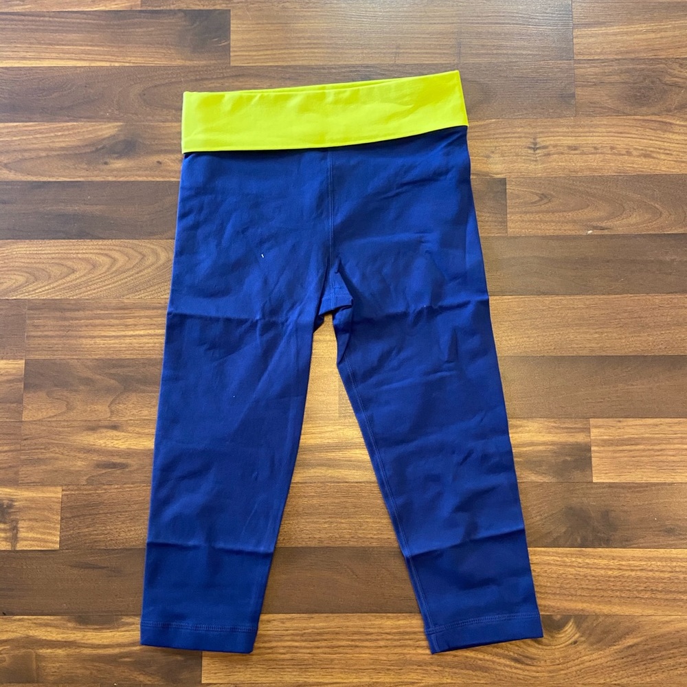 Nikibiki yoga pants